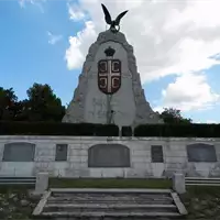 Spomen kosturnica u Tekerišu