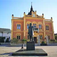 Spomenik Jovanu Jovanoviću Zmaju