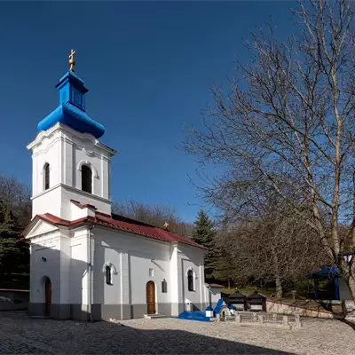 Manastir Berkasovo