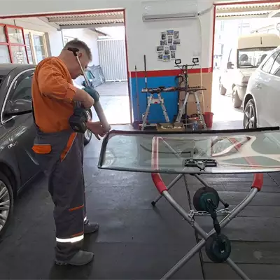 Sava auto stakla Novi Sad