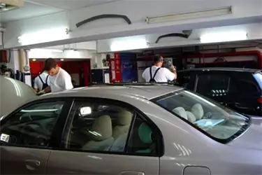 Glass servis auto stakla