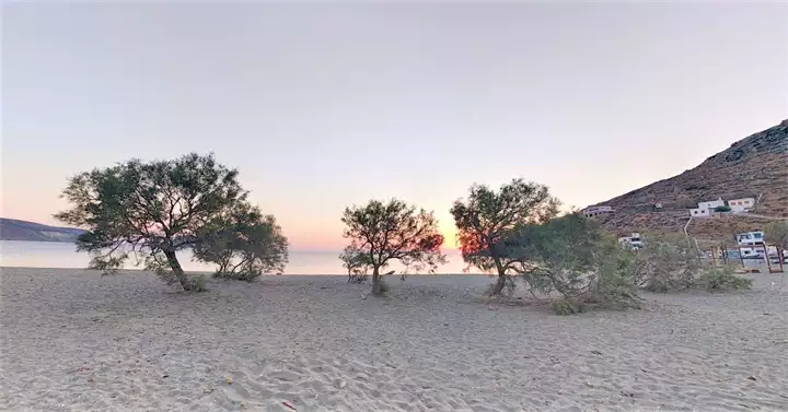 Rochari beach bar Tinos