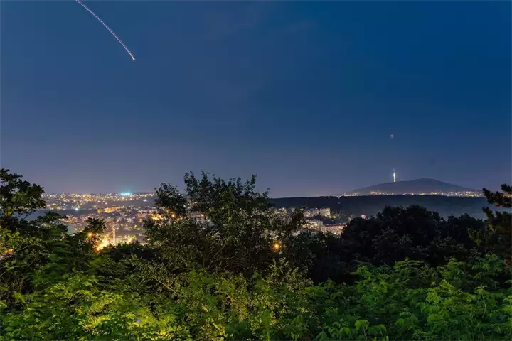 Restoran Rubin - pogled nocu prema Avali