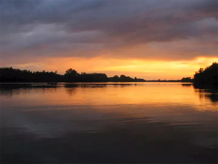 sunset-on-river-sava-1518186