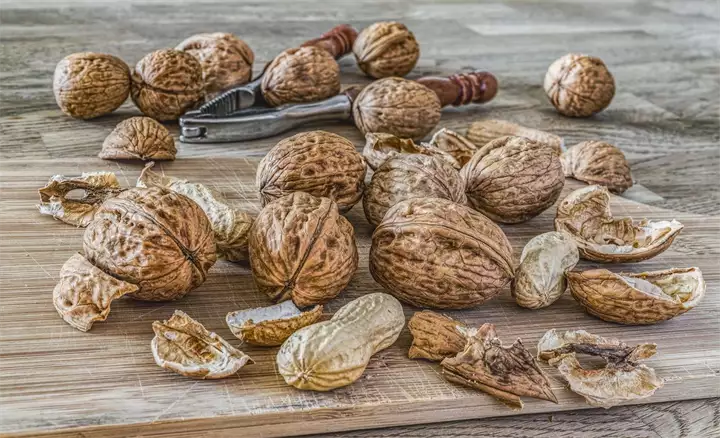 Walnuts for Christmas