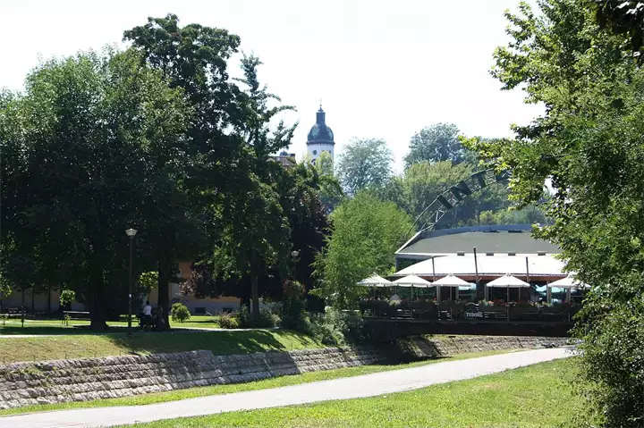 gradski park u Loznici